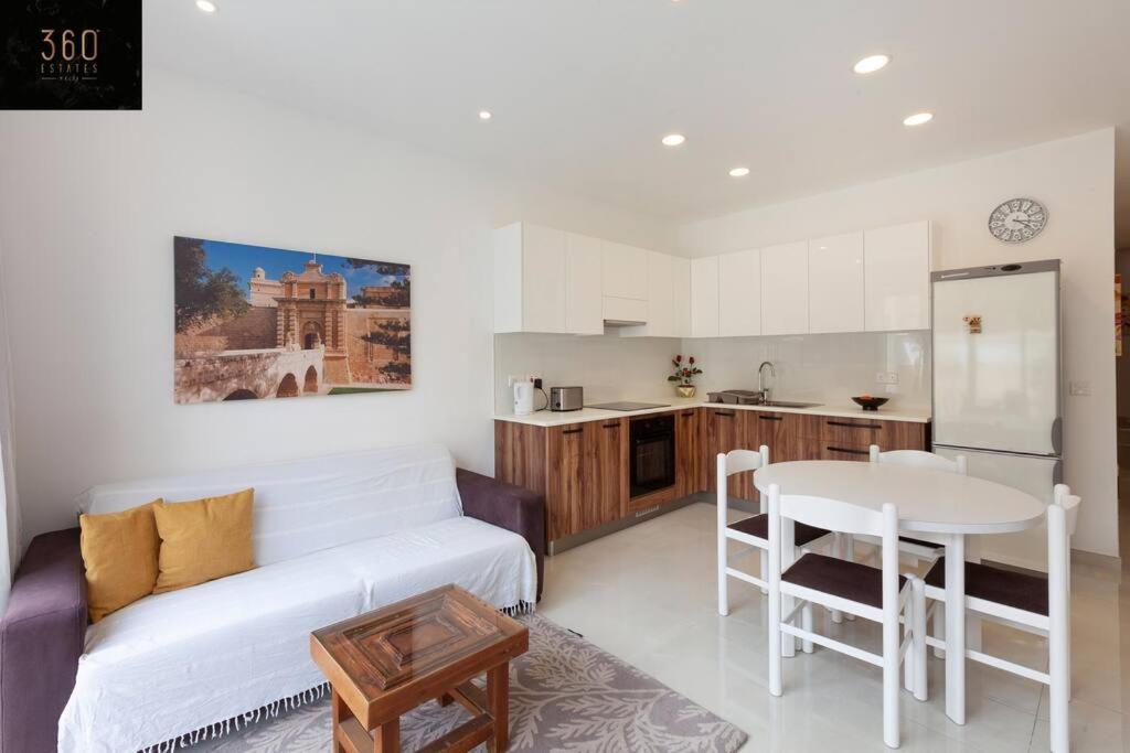 Comfy Apt With Terrace, 5 Mins To Sliema Ferries By 360 Estates Gzira ภายนอก รูปภาพ