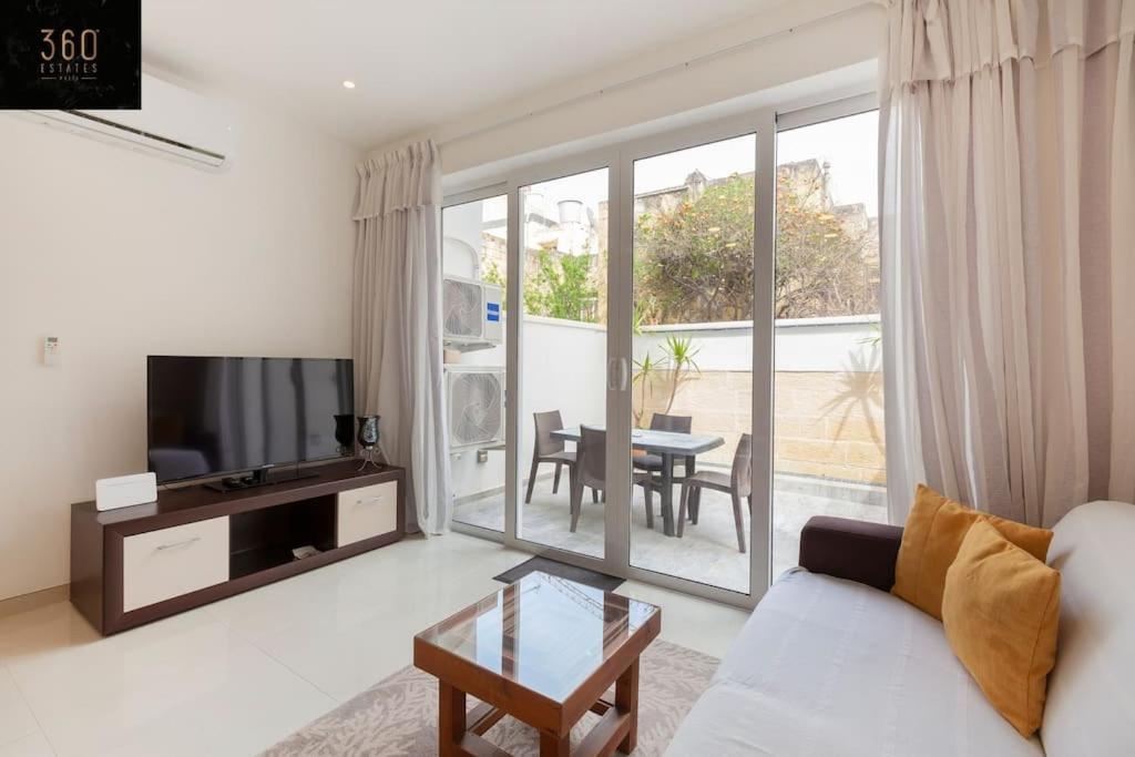 Comfy Apt With Terrace, 5 Mins To Sliema Ferries By 360 Estates Gzira ภายนอก รูปภาพ