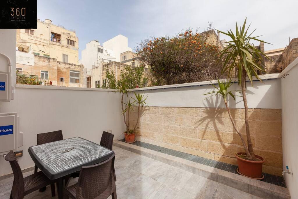 Comfy Apt With Terrace, 5 Mins To Sliema Ferries By 360 Estates Gzira ภายนอก รูปภาพ